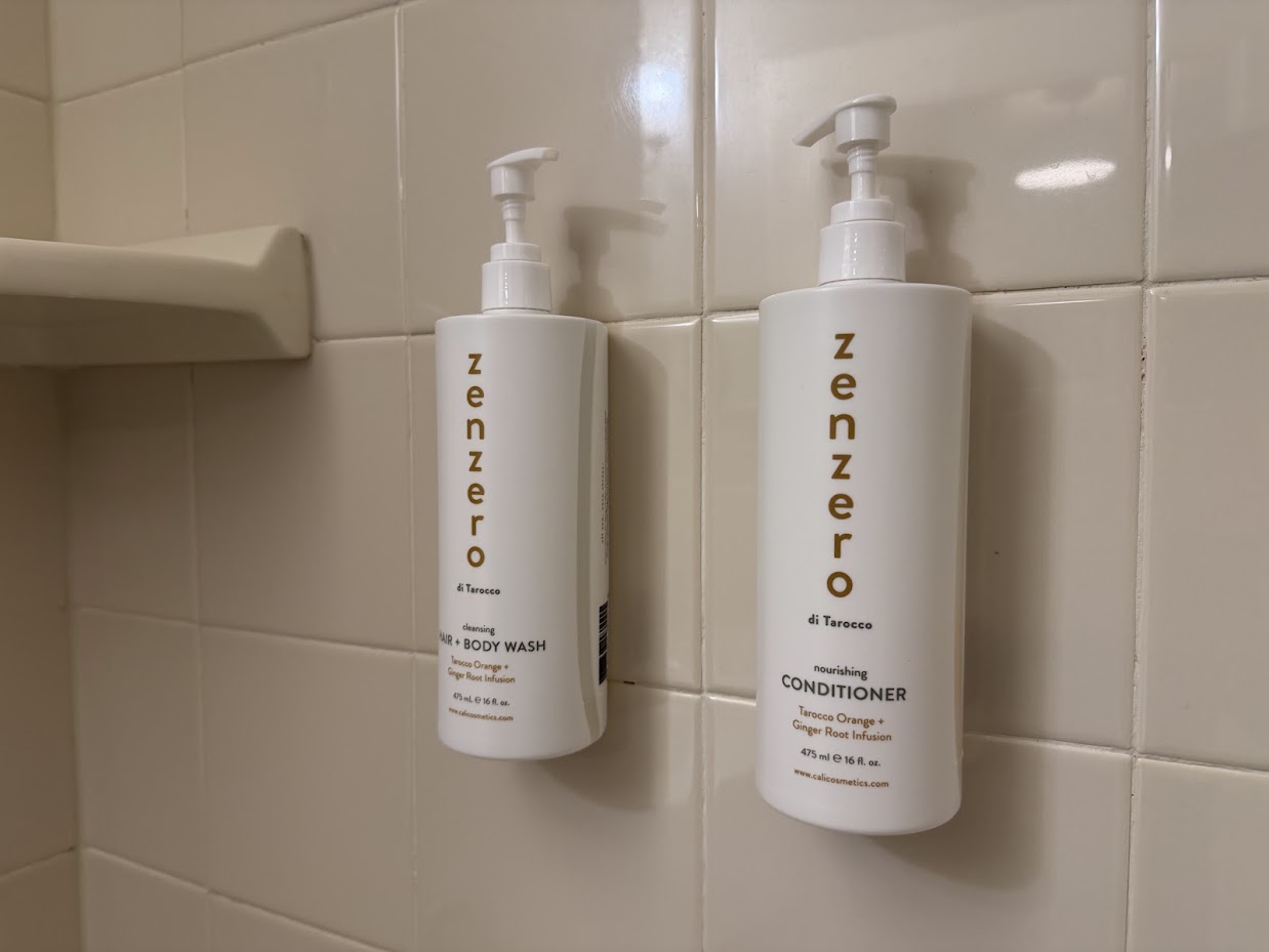 Handlery Union Square Hotel Historic King Room shower amenities