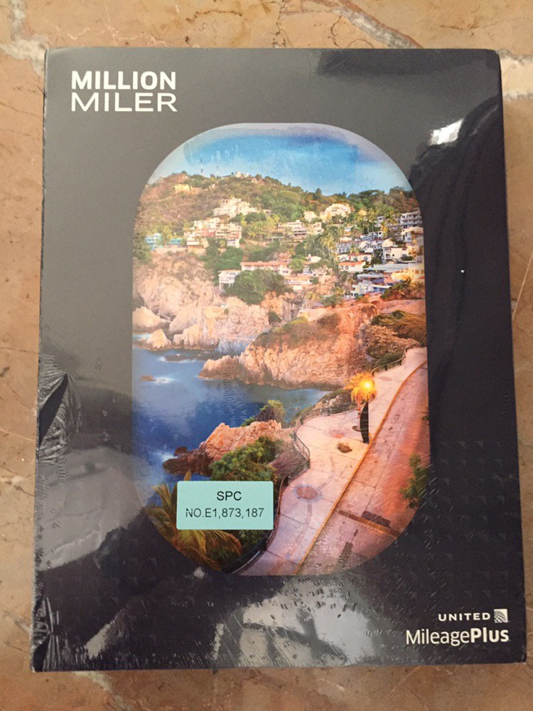 Receiving my United Million Miler Program pack