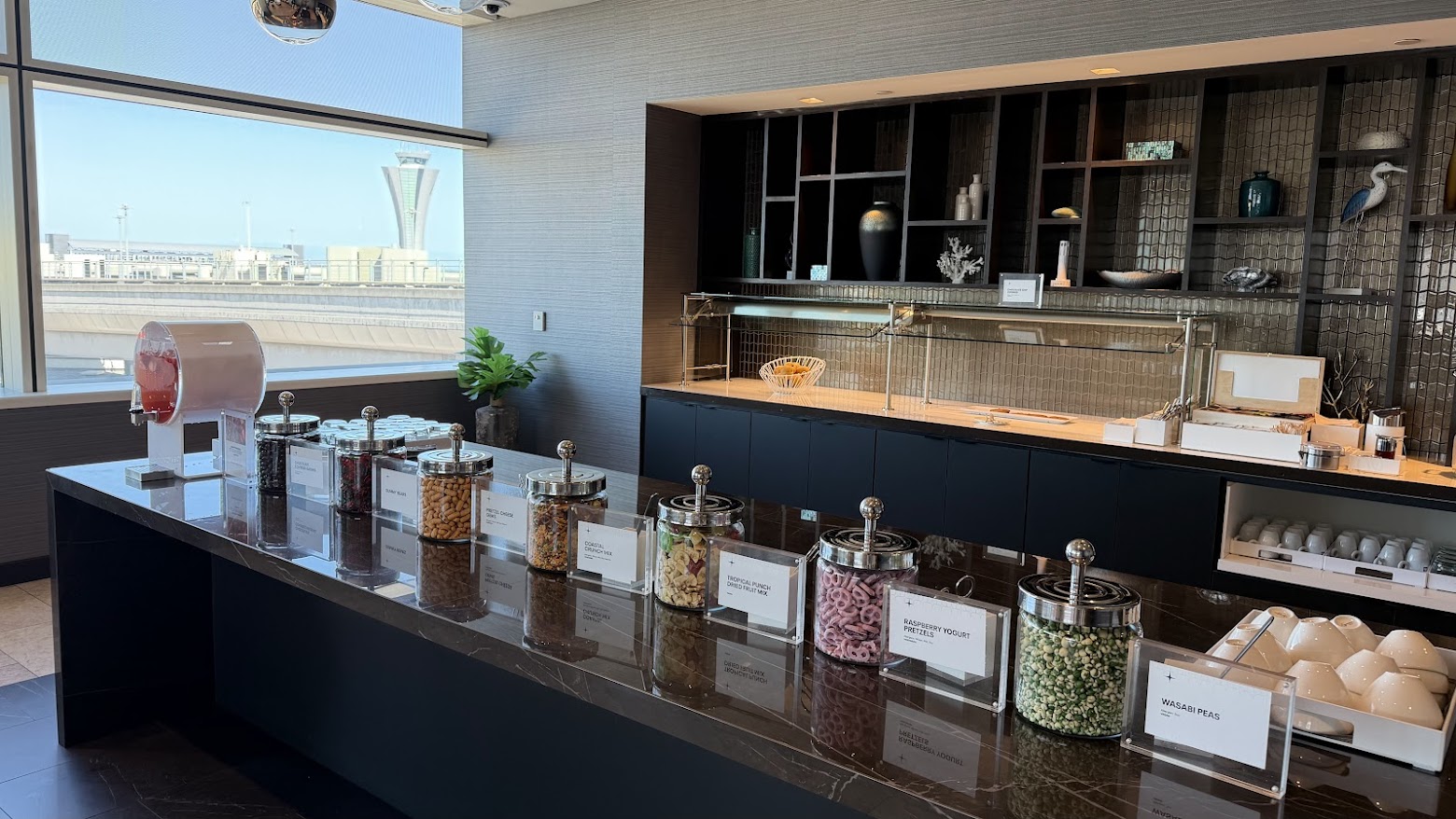 United Polaris Lounge San Francisco The Studio snack pantry