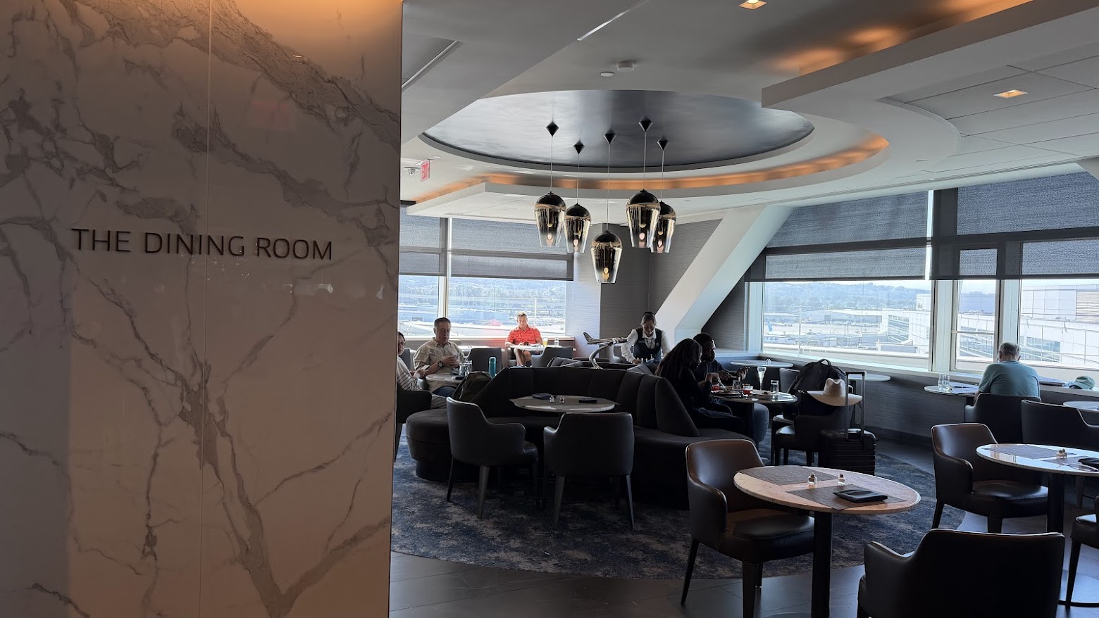 United Polaris Lounge San Francisco The Dining Room
