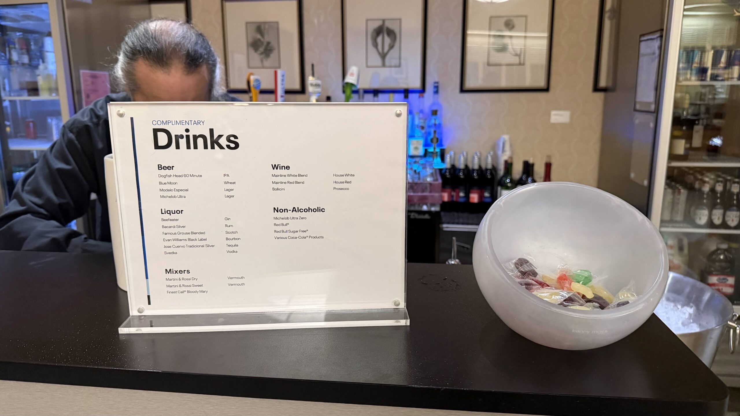 United Club San Francisco (G Gates) bar