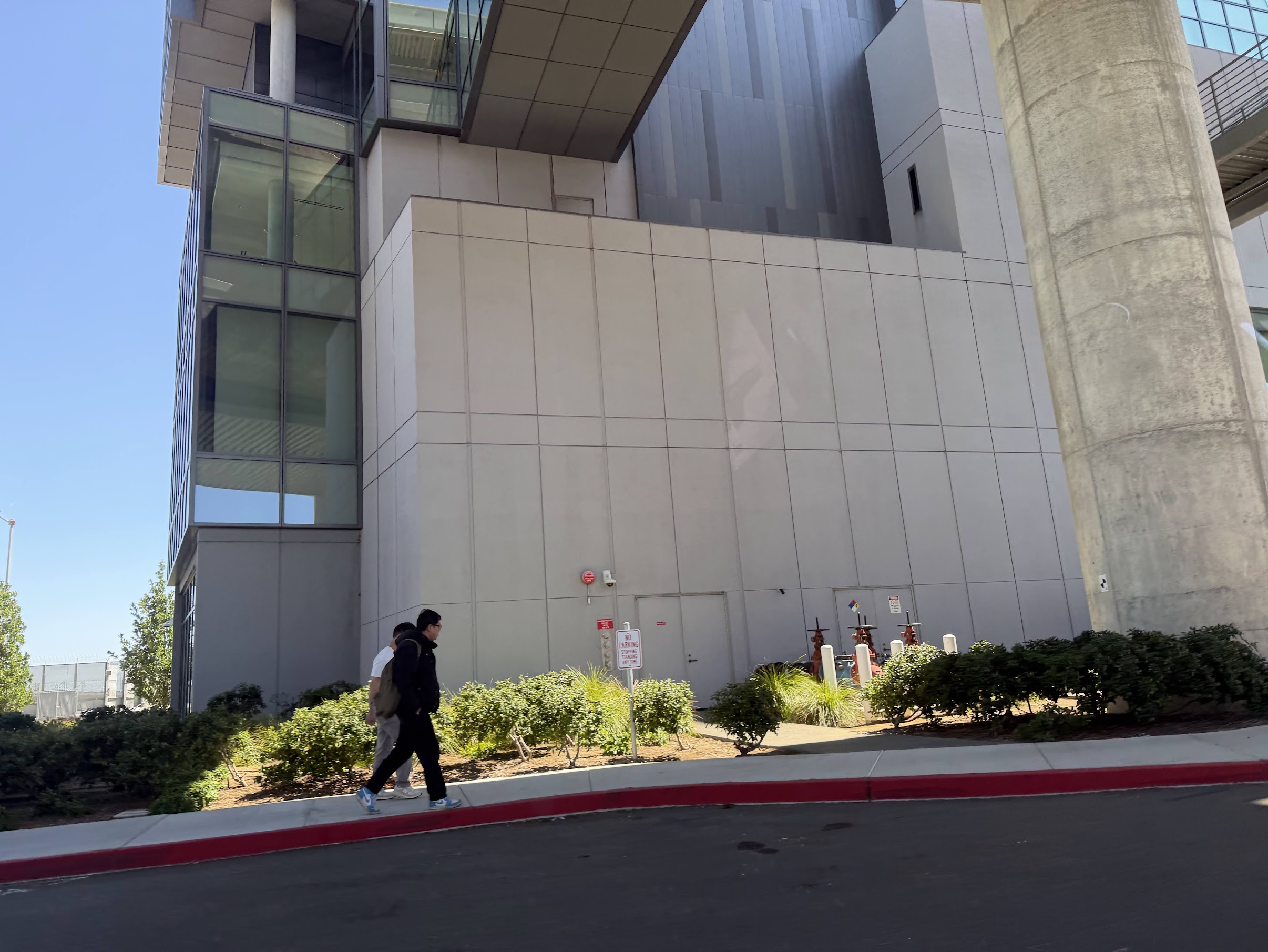 Approaching Grand Hyatt SFO
