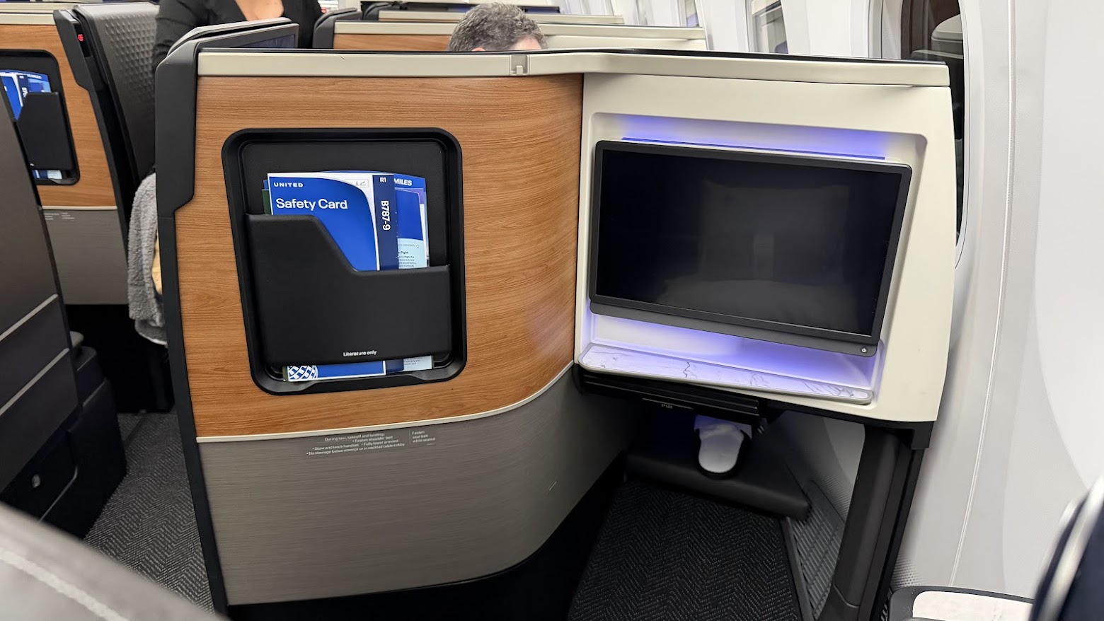 United Airlines UA1 Polaris business class seat