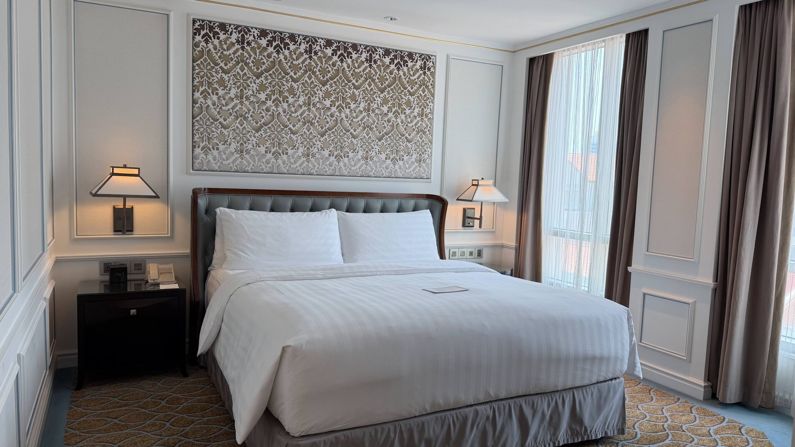Frasers House Junior Suite bedroom