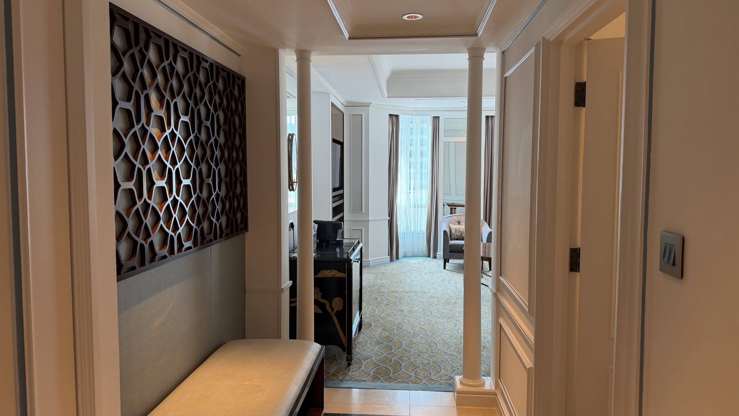 Frasers House Junior Suite entryway and living room