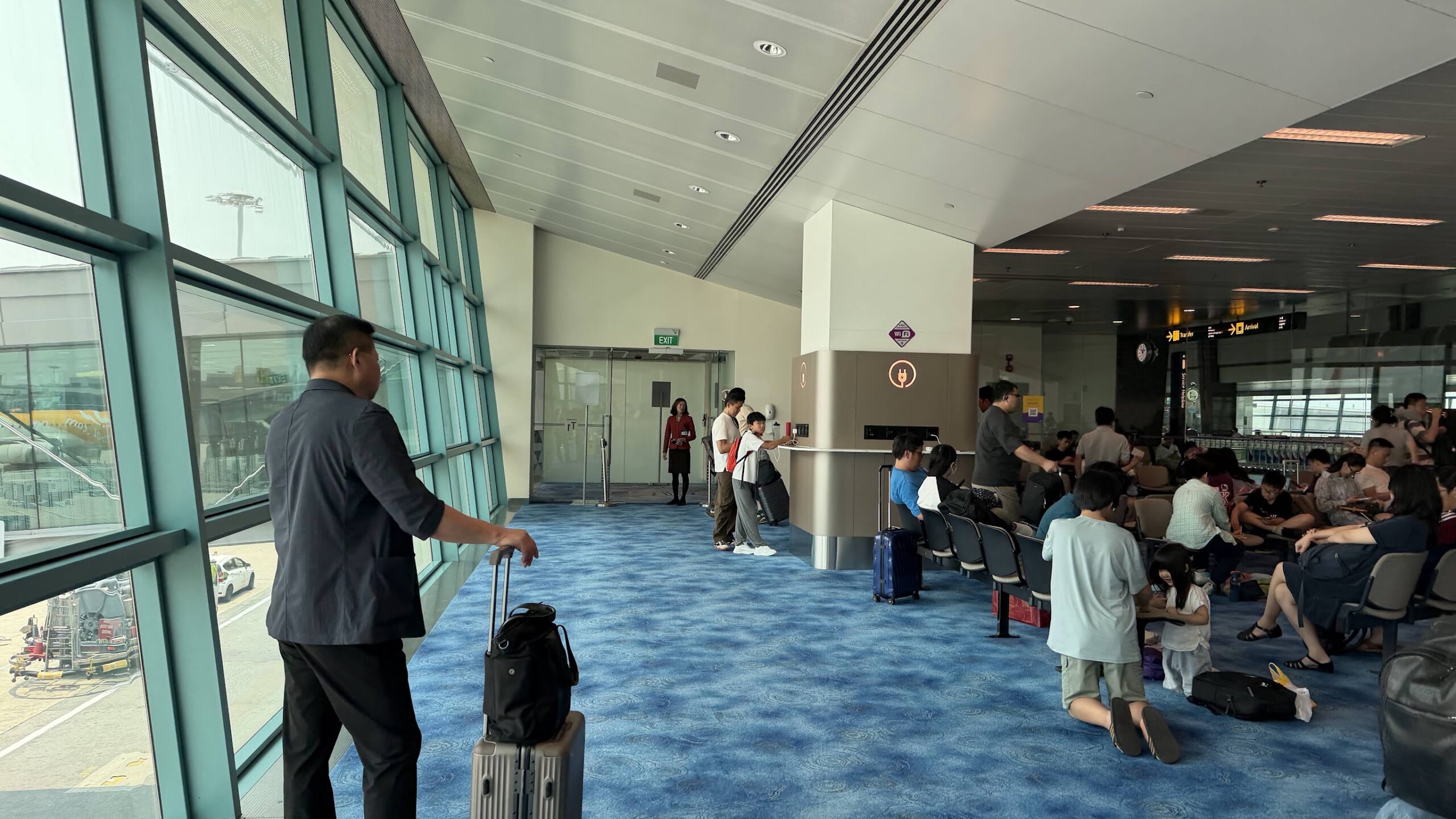 Shenzhen Airlines departure gate at Singapore Changi Airport