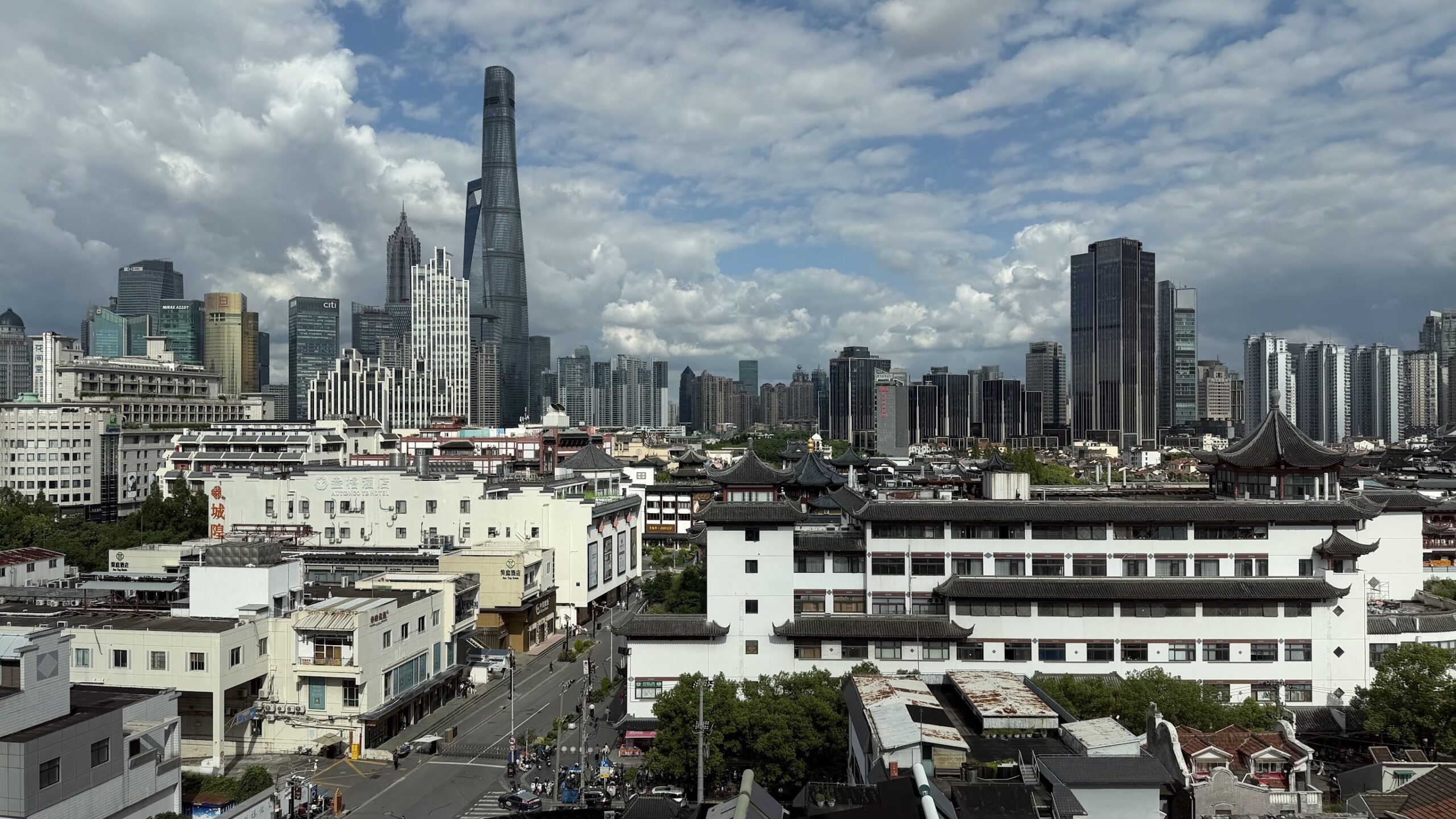 Renaissance Shanghai Yu Garden Hotel Bund River View Studio view over the Old City towards the Pudong skyline